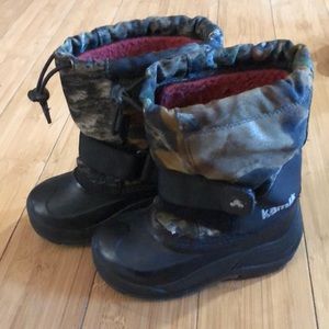 Boys snow boots